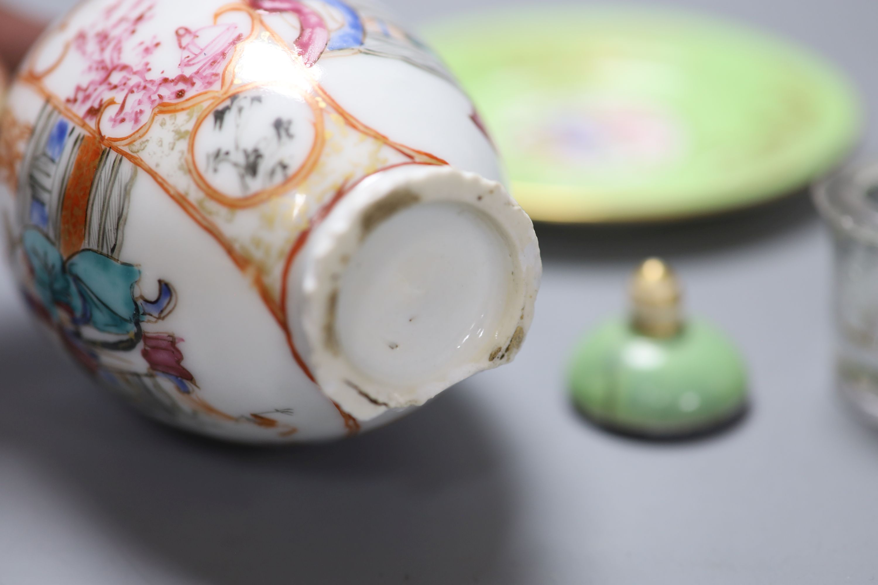 A Sampson Hancock Derby inkwell and a Chinese famille rose vase, Qianlong, height 10.5cm